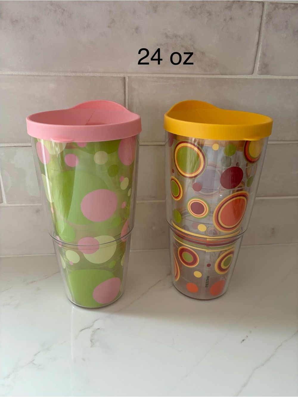 Set 2 Tervis tall 24 oz tumblers with lids